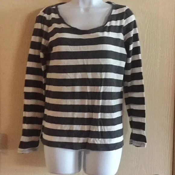 LOFT Tops - Loft T-shirt